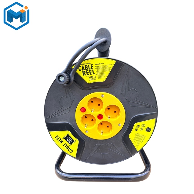 30M Retractable Extension Cable Reels Industrial Outdoor Electric Extension Cables UK EU Universal Socket