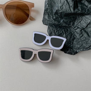 Pince à cheveux de lunettes de soleil créative de style coréen japonais pour femmes, pince latérale de frange cassée polyvalente adorable pour <span class=keywords><strong>selfie</strong></span> drôle - Product Image 4