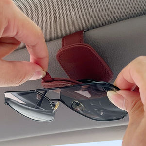 Автомобильный универсальный зажим для очков Солнцезащитный козырек Солнцезащитный кронштейн Магнитный билет портативное устройство для хранения автомобильных запчастей и аксессуаров - Product Image 5