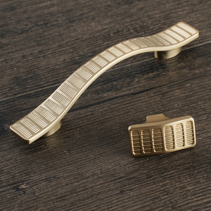 Vintage Striped Brass Cabinet Pull <strong>Knobs</strong> Textured Zinc Alloy Drawer Handles Antique Gold for Kitchen Cupboard Wardrobe <strong>Door</strong> - Product Image 1