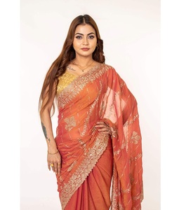 Sari en coton fait main avec broderie dorée luxueuse, élégante tenue ethnique indienne pour les cérémonies de mariage et les fêtes - Product Image 1