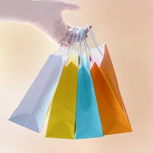 Túi giấy kraft có thể tái chế với logo riêng túi giấy mua sắm tùy chỉnh cho Ô/gối/bộ đồ giường/Bộ đồ ăn/dụng cụ nấu nướng
