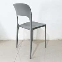 Chaise de salle à manger empilable en plastique PP monobloc contemporain, vente chaude, pour la maison et l'hôtel
