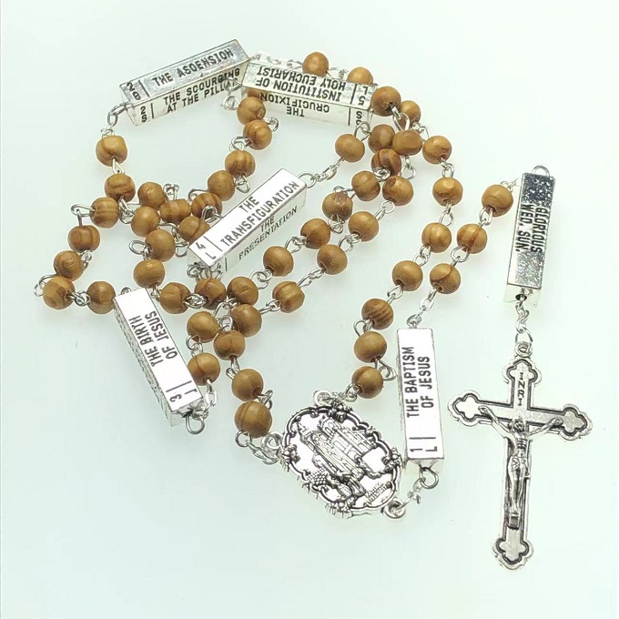 antique silver chain with fatima