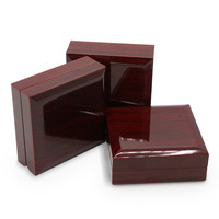 Boîte à bijoux en bois massif rouge vintage haut de gamme, personnalisée, brillante, avec lumière LED