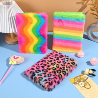 Carnet à Couverture Peluche Colorée en Promotion – Journal à Rayures Arc-en-ciel Doux et Moelleux pour Prendre des Notes, Idéal pour l'École et les Cadeaux d'Anniversaire