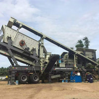 Station de concassage semi-mobile sur chenilles, installation de concassage portable 50-200 TPH, concasseur mobile pour la production d'agrégats miniers