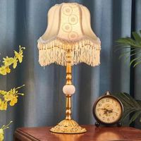 Lampe de table française rétro américaine salon chambre à coucher Villa européenne pastorale créative glands lampe de bureau
