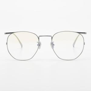 أنواع مختلفة من إطار النظارات الخفيفة المضادة للأزرق التيتانيوم والتيتانيوم جيد التصميم - Product Image 3