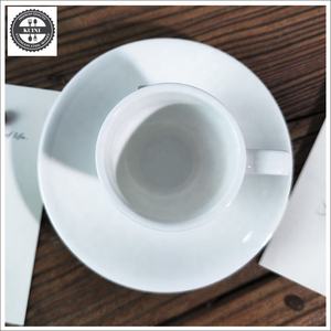 Tasse à expresso en porcelaine avec soucoupe |   Gobelet à espresso blanc de 80 ml / 2,7 oz pour café, hôtel, restaurant, approvisionnement en vrac - Product Image 3