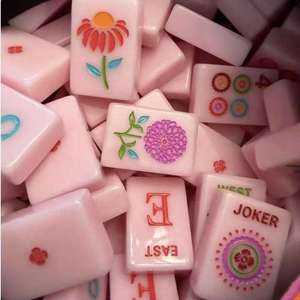 Tuiles de Mahjong Modernes Série Saisons, Acrylique Gravé Simple Couche, Mahjong Américain 160 Pièces, Luxe Noël - Product Image 4
