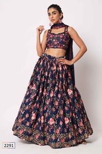 Nouveau Design Tendance Brodé Semi Cousu Crush Imprimé Lehenga Choli pour les Femmes Porter du Fournisseur Indien - Product Image 4