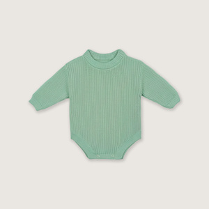 Combinaison bébé garçon en coton 100% tricoté, couleur unie, boutons YKK, hiver, ODM & OEM Vietnam. - Product Image 5