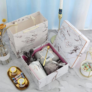 الشركة المصنعة للعلامة التجارية قابلة لإعادة التدوير شعار مطبوع ورق مقوى إبداعي مخصص فاخر صندوق هدايا للأحذية للهدايا ومستحضرات التجميل الكيميائية - Product Image 4