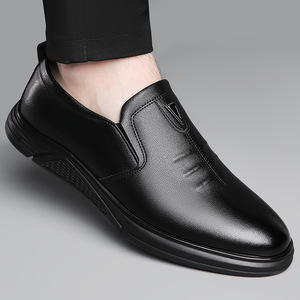 Mocassins en cuir véritable pour hommes, à bout pointu, antidérapants, avec semelle en caoutchouc, chaussures décontractées de printemps pour la conduite et le quotidien - Product Image 1