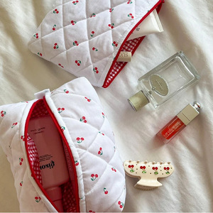 Fresh and sweet cross-border cosmetic bag, portable travel <b>toiletry</b> bag, cosmetic and skincare product <b>storage</b> bag - Product Image 4
