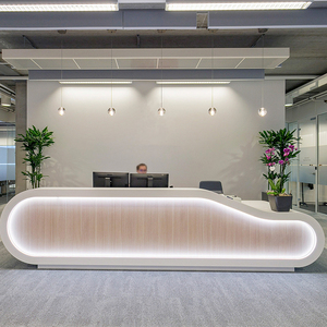 Mostrador de recepción de forma ovalada de Material de superficie sólida blanca Mostrador de <span class=keywords><strong>recepcionista</strong></span> de oficina de Grado Superior desde el escritorio para 3 personas - Product Image 5
