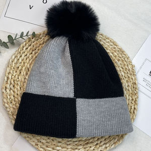Mode femmes filles mode <span class=keywords><strong>deux</strong></span> tons couleur épais chaud tricoté chapeau hiver polaire intérieur Pom Pom bonnets - Product Image 2
