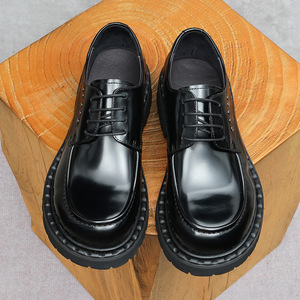 Chaussures pour hommes en cuir véritable, design original de haute qualité, dernières tendances, adaptées aux occasions formelles, décontractées et élégantes. - Product Image 1