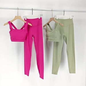 Conjuntos Deportivos de Dos Piezas para Mujer, Ropa de Yoga, Trajes Deportivos para Ejercicio, Gran Venta LLU - Product Image 5