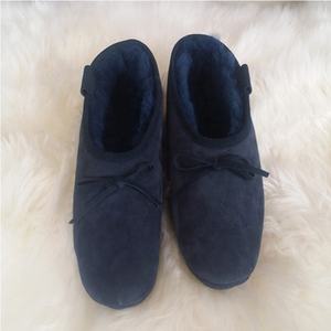 Chanclas de alta calidad para interiores, pantuflas suaves de piel de oveja para casa - Product Image 6