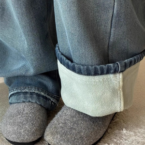 Jeans <span class=keywords><strong>Invernali</strong></span> per Bambine Xiao Hong Yu, Foderati in Pile, Rivestiti in PU Morbido, <span class=keywords><strong>Pantaloni</strong></span> Dritti Ispessiti Nuova Collezione 2026 - Product Image 4