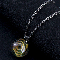 Collier avec pendentif en forme de boule de résine, bijoux fait à la main, ornement créatif, planètes de la lune, accessoire lumineux, galaxie