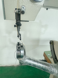 Machine à coudre interne à aiguille unique Raynian-168, machine de réparation de semelles de chaussures, équipement de couture latérale pour chaussures - Product Image 4