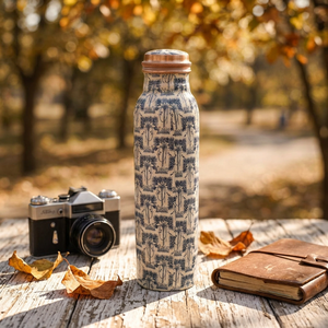 Bouteille en cuivre artisanale, œuvre d'art Meena, bouteille ayurvédique en cuivre avec impression mandala, bouteille d'eau en cuivre pur 1L, design mandala - Product Image 1