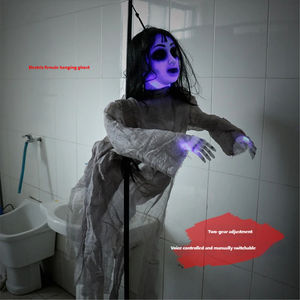 Décoration d'Halloween pour bar, maison hantée, scène d'évasion en chambre secrète : Grande fantôme suspendue effrayante (sorcière) - Product Image 1