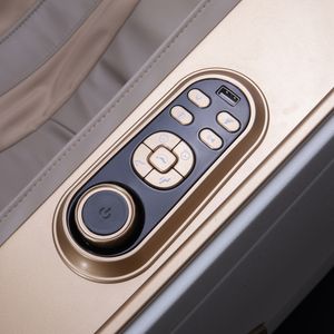 Personalización de fábrica 3D gravedad cero masajeador de cuerpo Shiatsu eléctrico silla de masaje de cuerpo completo repuestos gratuitos para uso doméstico - Product Image 6