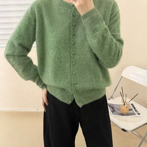 Cárdigan <span class=keywords><strong>de</strong></span> <span class=keywords><strong>punto</strong></span> suave <span class=keywords><strong>de</strong></span> alta calidad con cuello redondo y elegante abertura - Product Image 5