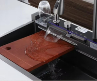 Évier de cuisine multifonctionnel en acier inoxydable avec cascade et affichage numérique