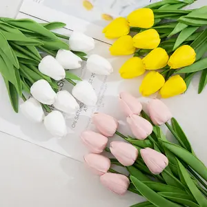 Goedkope Groothandel Real Touch Pu Nep Tulpen Kunstmatige Bloem Bewaarde Bloem Voor Bruiloft Verfraaien Thuis Decoratie