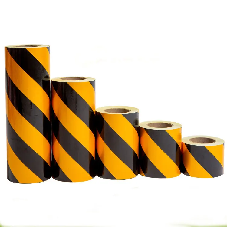 Reflective warning tape/roll in car traffic color ground area
