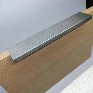 Maniglie a scomparsa per ante di mobili da cucina in alluminio, moderne, personalizzate in fabbrica, con tiranti a bordo e maniglie a scomparsa per cassetti. - Product Image 4