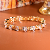 Bracelet Chic en laiton plaqué or Zircon coloré glacé mariée dame conception personnalisée Bracelet à breloques de mode populaire Pulsera