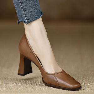 Nouvelles Chaussures Plates Mary Jane Style Français Printemps-Été-Automne 2026, Rétro Britannique, à Semelle Épaisse en Cuir, Douces et Tendance - Product Image 1