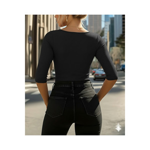 Blusa de Mujer Negra con Manga Capri, Cuello Redondo y Tela Tipo Corsé - Product Image 5