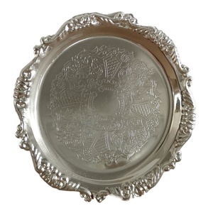 Assiette de fruits ronde en relief en métal argenté classique <span class=keywords><strong>plat</strong></span> de gâteau de Dessert de mariage d'hôtel avec des accessoires de tir de fruits secs de conception de plante - Product Image 5