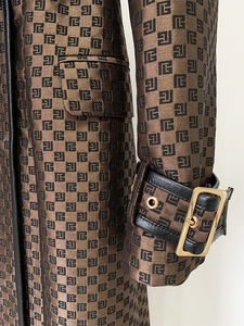 Nuovi Arrivi Autunno-Inverno: Cappotto Lungo <span class=keywords><strong>di</strong></span> Alta Qualità con Motivo Jacquard a Labirinto, Stile Europeo e Americano alla <span class=keywords><strong>Moda</strong></span> - Product Image 6