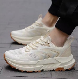 Zapatillas deportivas con cordones para hombre, con malla transpirable, suelas suaves y diseño elegante, perfectas para uso casual y para correr en 2026 - Product Image 4