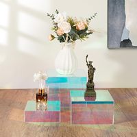 Boîtes de présentation en acrylique irisé ; Boîtes de présentation en cubes d'acrylique ; Supports de présentation en acrylique irisé