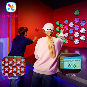 Centre de divertissement intérieur Funspace, jeux interactifs à plusieurs joueurs, activation par lumière LED, lancer de balle, jeux muraux interactifs, activation de jeu - Product Image 1