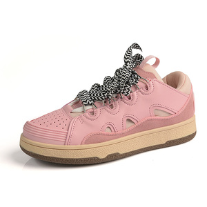 Baskets tendance rétro pour femmes, style décontracté, personnalisables, roses, à talons hauts avec imprimé léopard et semelle épaisse - Vente chaude au Japon - Product Image 6