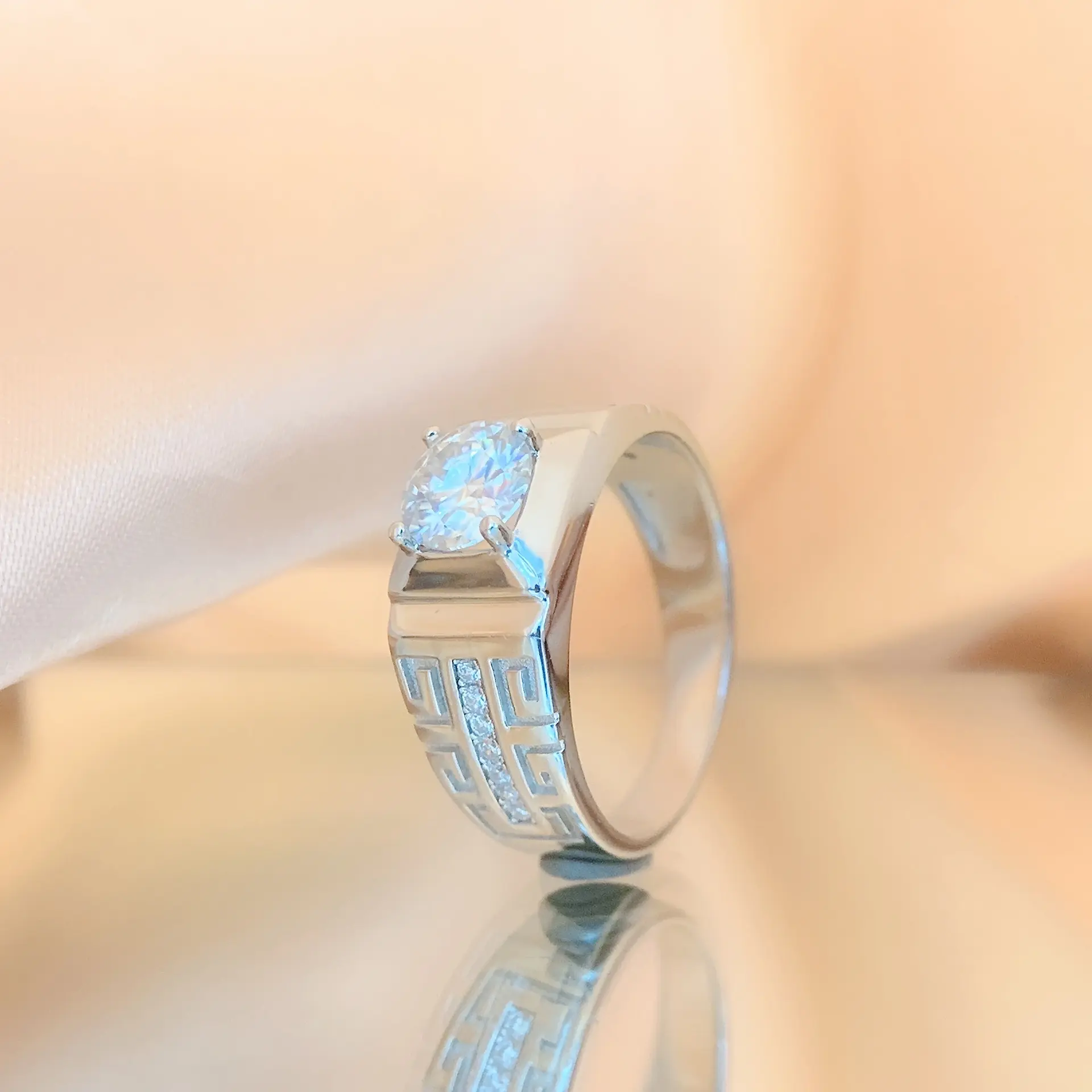 Einzigartiger Modeschmuck Preis Sterling Silber Iced Out VVS Moissan ite Diamant Verlobung Eheringe Männer