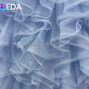 LEDA en promotion : Panneau de toile de fond en tulle bleu clair à volants, mur de fleurs en tissu exquis pour décoration de mariage, fête prénuptiale et photomaton - Product Image 3