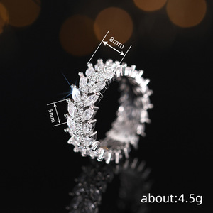 Anello con Design a Foglia, Stile Fascia Completa, per Donne - Product Image 4