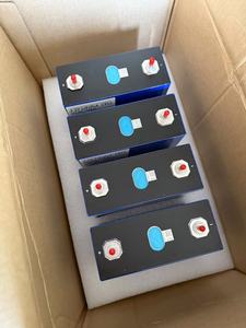 แบตเตอรี่ Lifepo4 เกรด A 3.2V 334AH แบบชาร์จได้ แบตเตอรี่ลิเธียมแบบแท่งปริซึม 8000+ รอบการใช้งาน แบตเตอรี่พลังงานสูง - Product Image 4