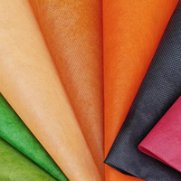 Papier d'emballage pour bouquet en tissu non tissé spunbond en matériau PET résistant au vieillissement, personnalisable en couleur, rouleau de tissu non tissé PET